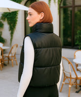 Comprar colete puffer feminino couro sintético preto gola alta botões duplos inverno térmico em promoção ZARA